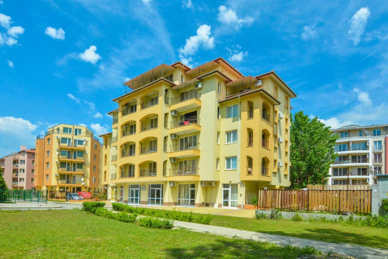 Corsica Hotel apartamentowy 3*